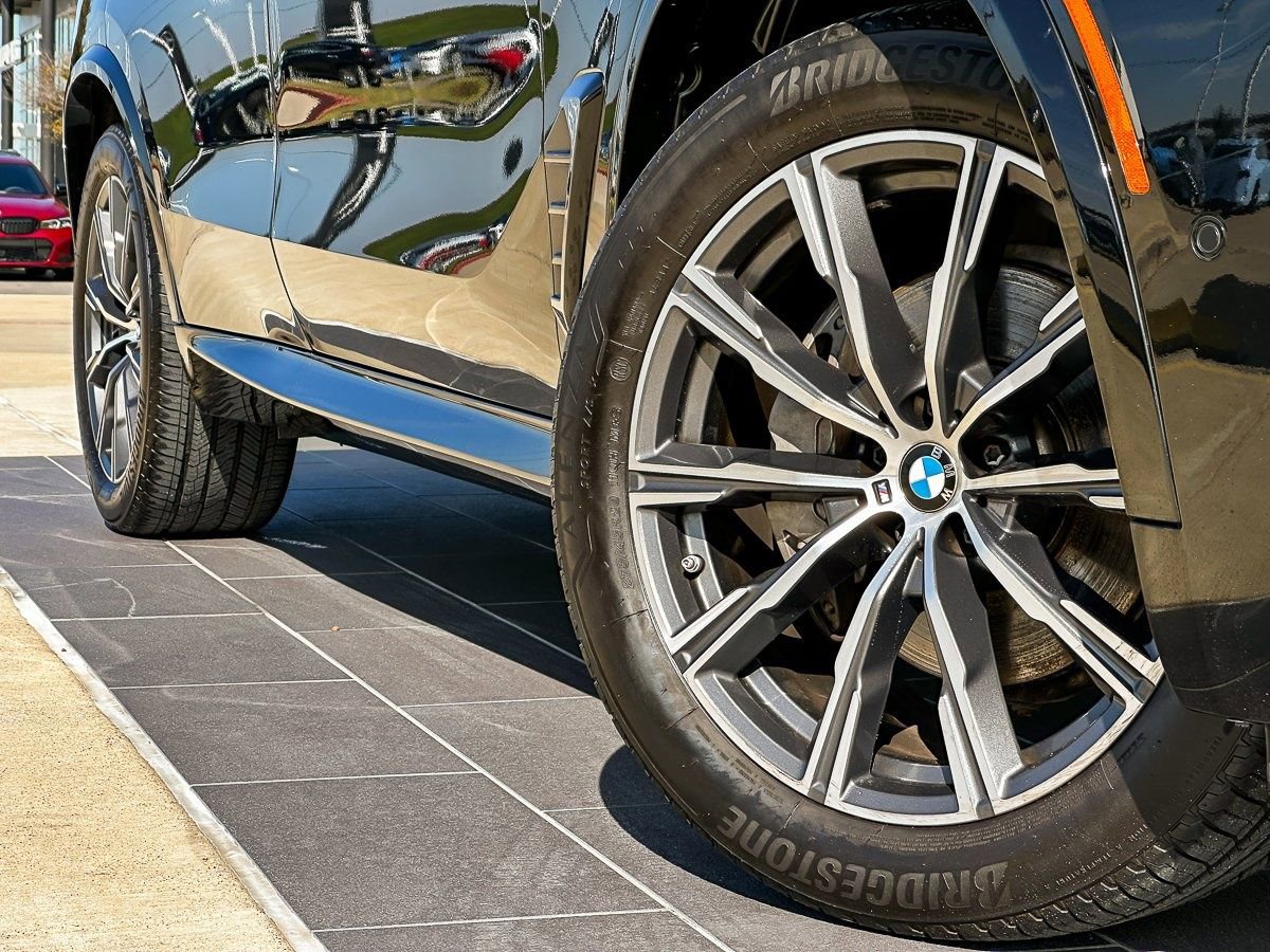 Certified 2024 BMW X5 sDrive40i w/ M Sport Package image 2