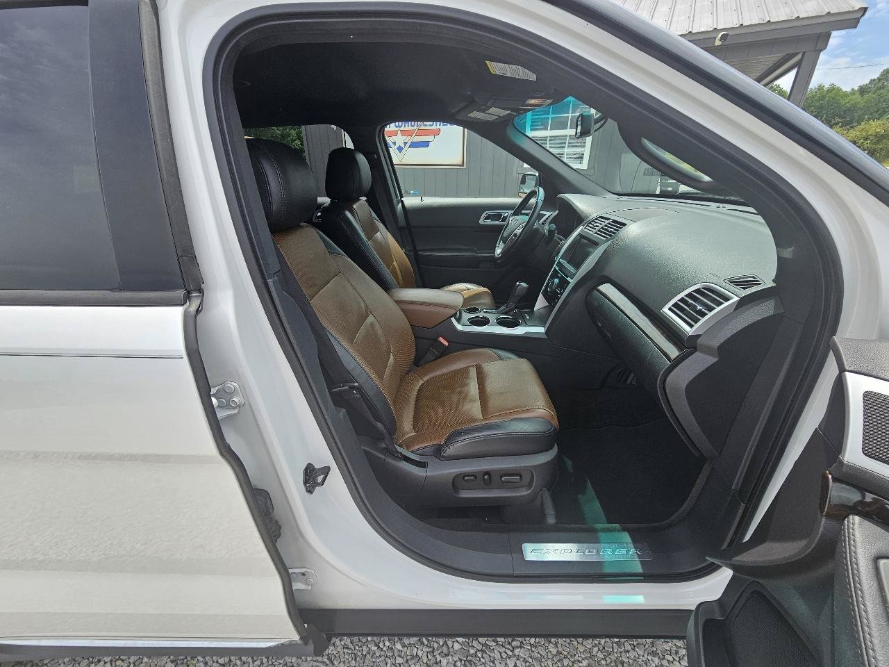 Used 2012 Ford Explorer Limited FWD image 36
