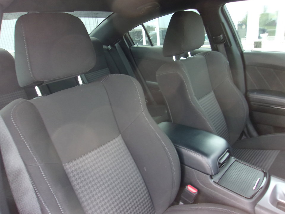 Used 2022 Dodge Charger R/T w/ Blacktop Package image 18