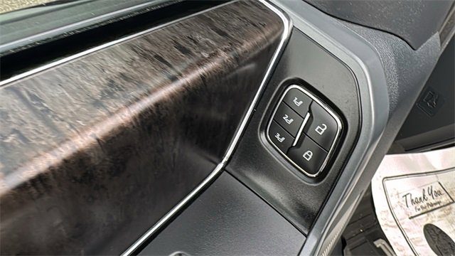 Used 2022 Ford F150 Lightning Lariat w/ Equipment Group 511A High image 12