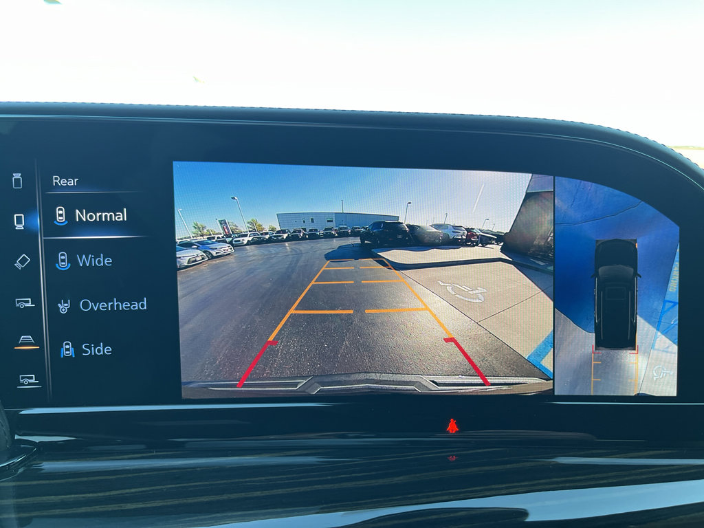 Used 2021 Cadillac Escalade ESV Sport w/ Driver Assist Tech Package AWD/4WD image 23