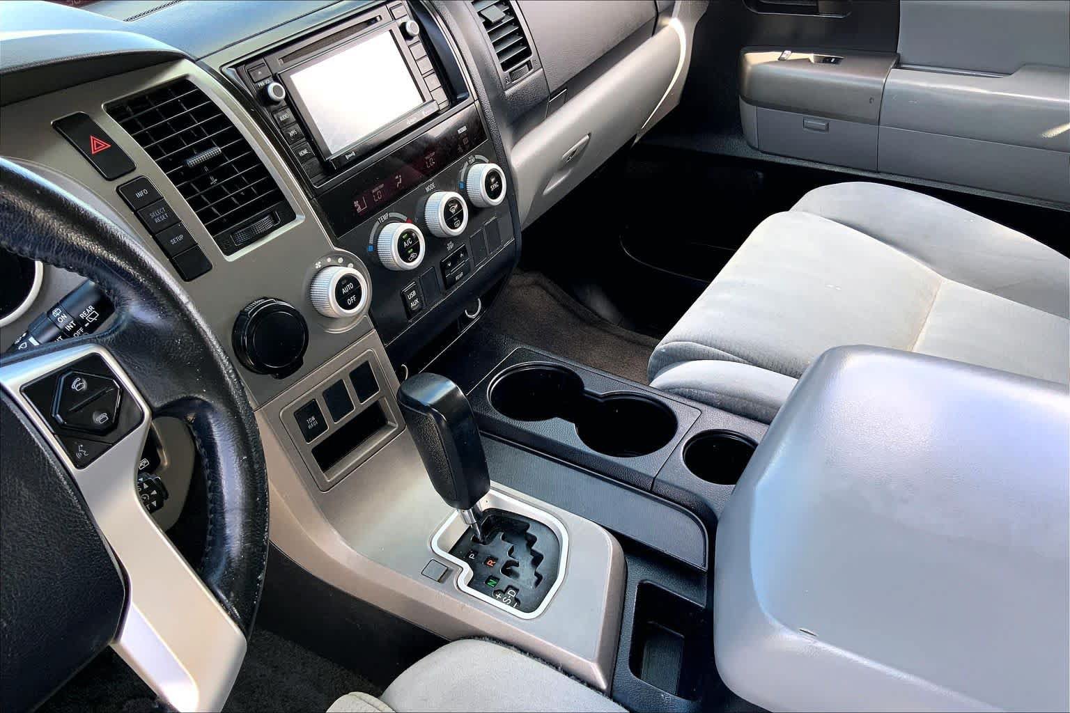 Used 2017 Toyota Sequoia SR5 RWD image 16