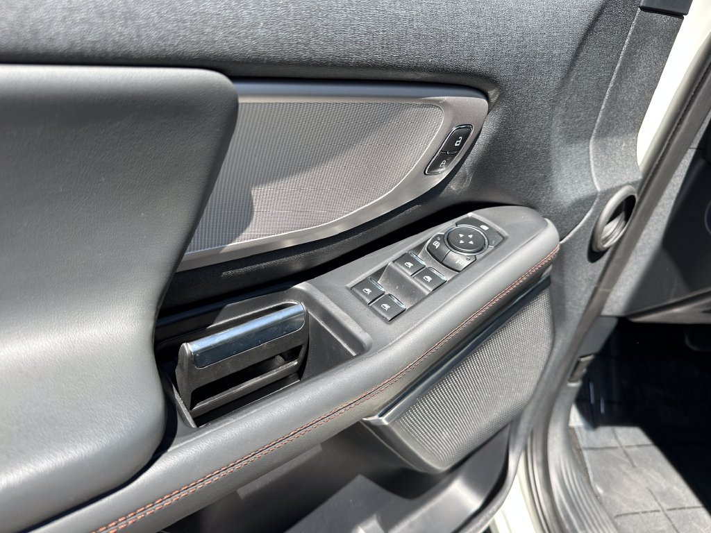 Used 2025 Ford Expedition Active RWD image 26