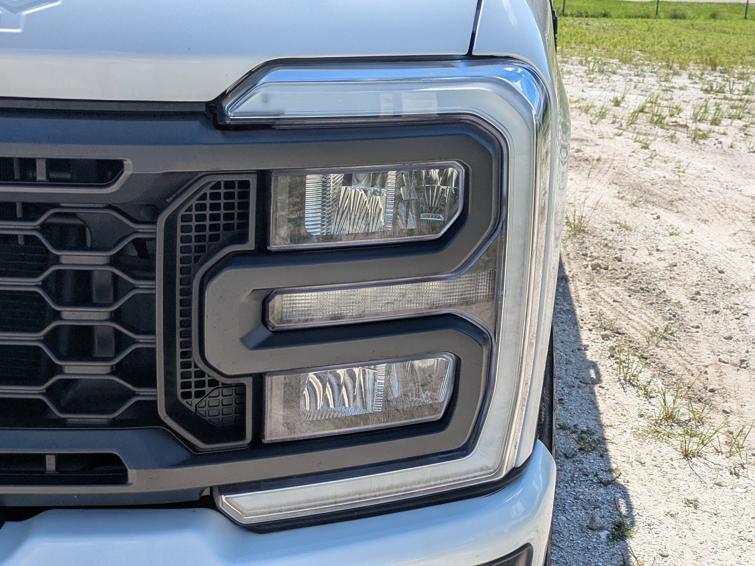Used 2024 Ford F250 Lariat w/ Lariat Ultimate Package AWD/4WD image 10