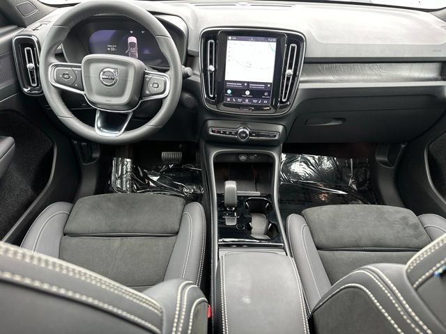 Certified 2023 Volvo C40 P8 Recharge Plus w/ Protection Package Premier AWD/4WD image 15