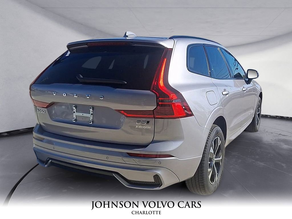 New 2026 Volvo XC60 B5 Core w/ Climate Package image 8