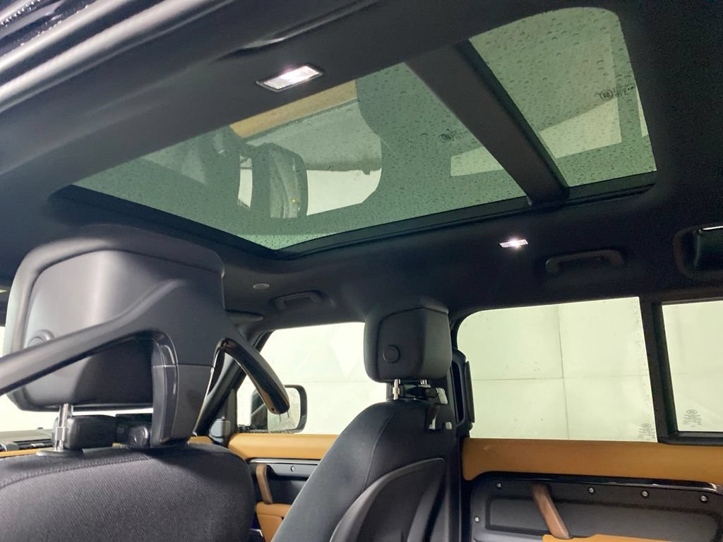 Used 2024 Land Rover Defender 110 X AWD/4WD image 14
