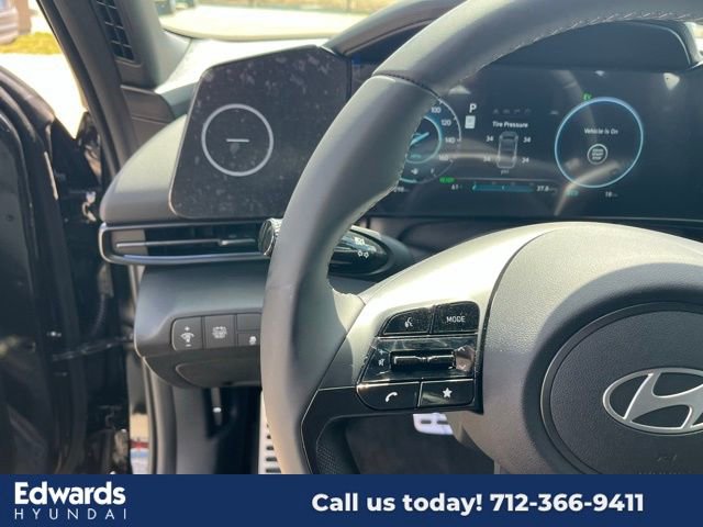 New 2025 Hyundai Elantra SEL image 13
