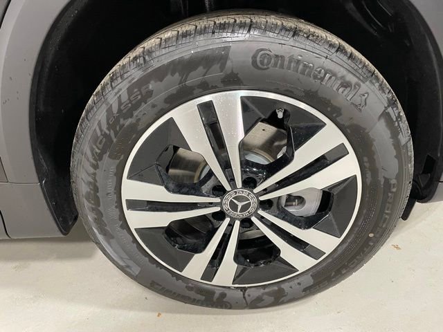 New 2025 Mercedes-Benz GLB 250 4MATIC image 11