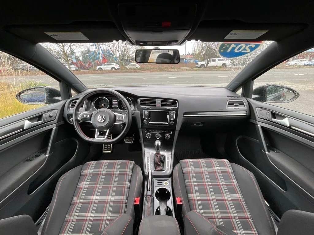Used 2015 Volkswagen GTI S image 14