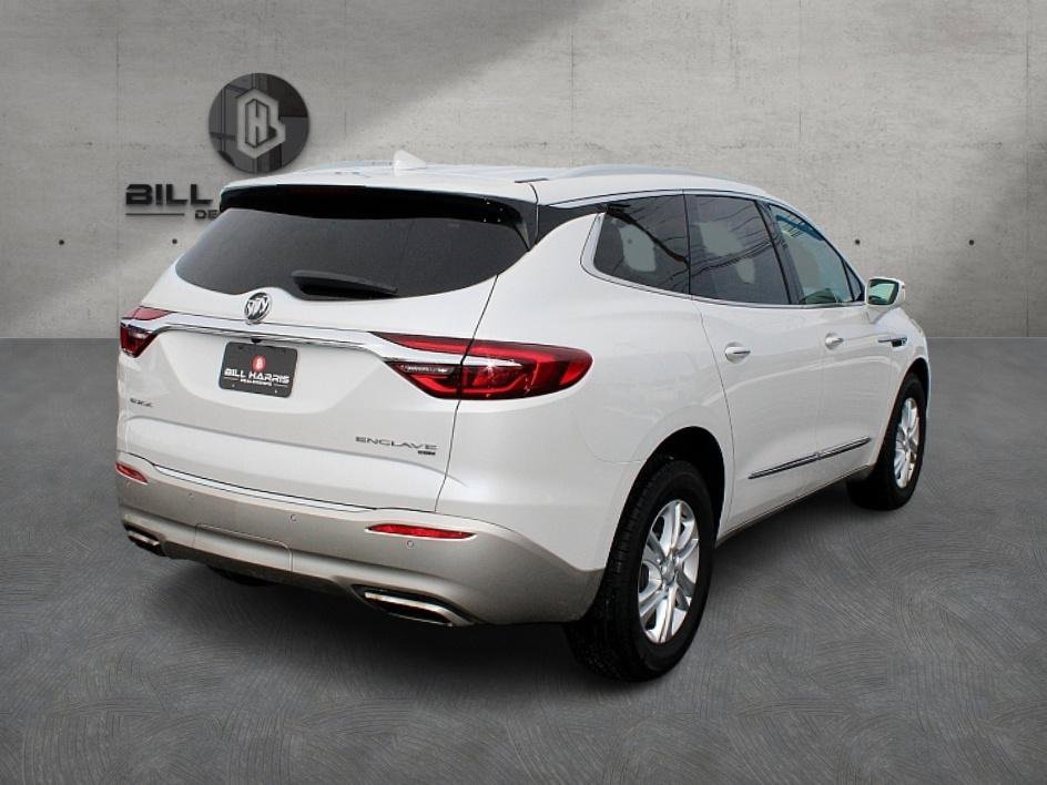 Used 2018 Buick Enclave Essence image 4