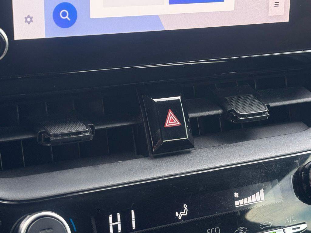 Used 2023 Toyota Corolla Core image 24