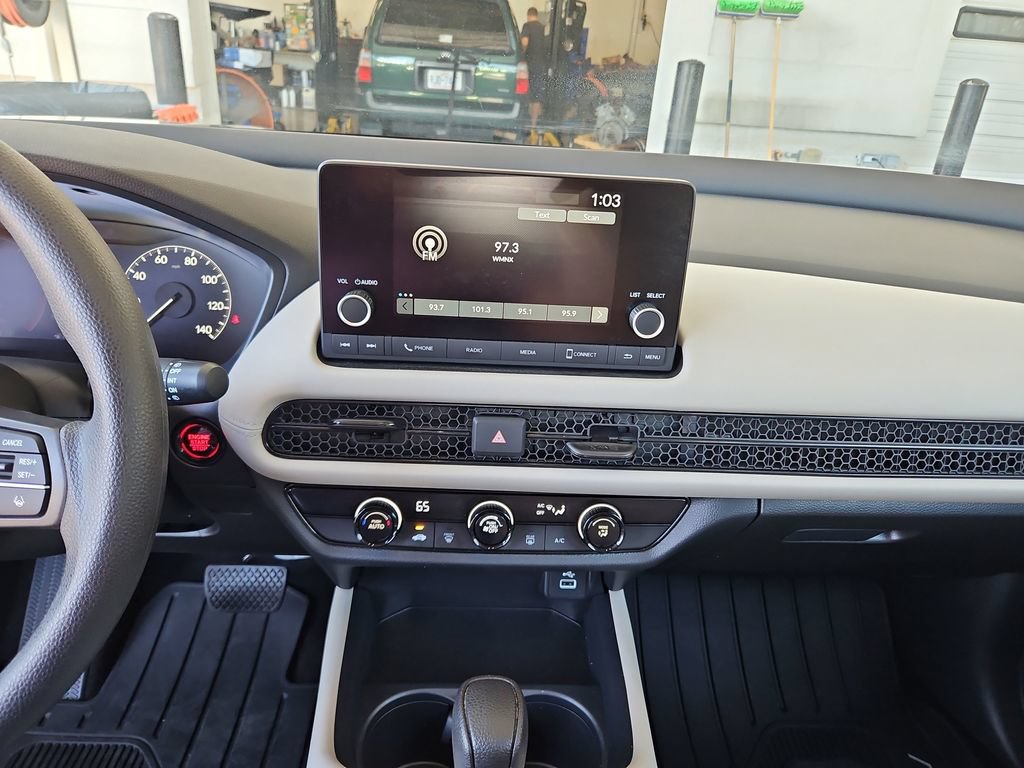 Used 2025 Honda HR-V LX image 15
