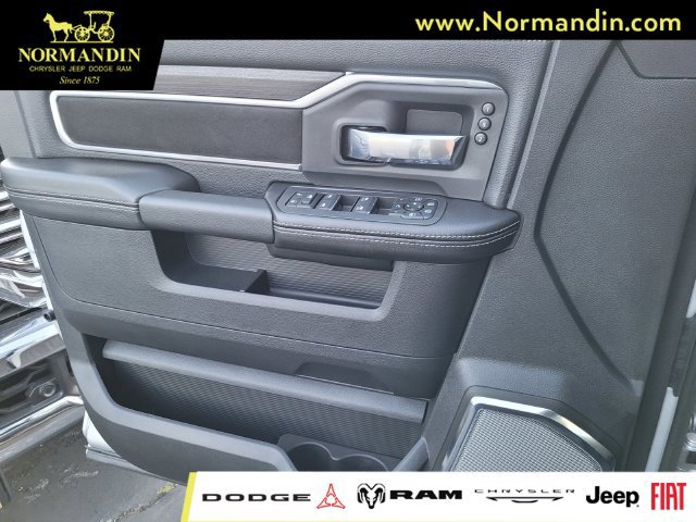 New 2026 RAM 3500 Laramie AWD/4WD image 9
