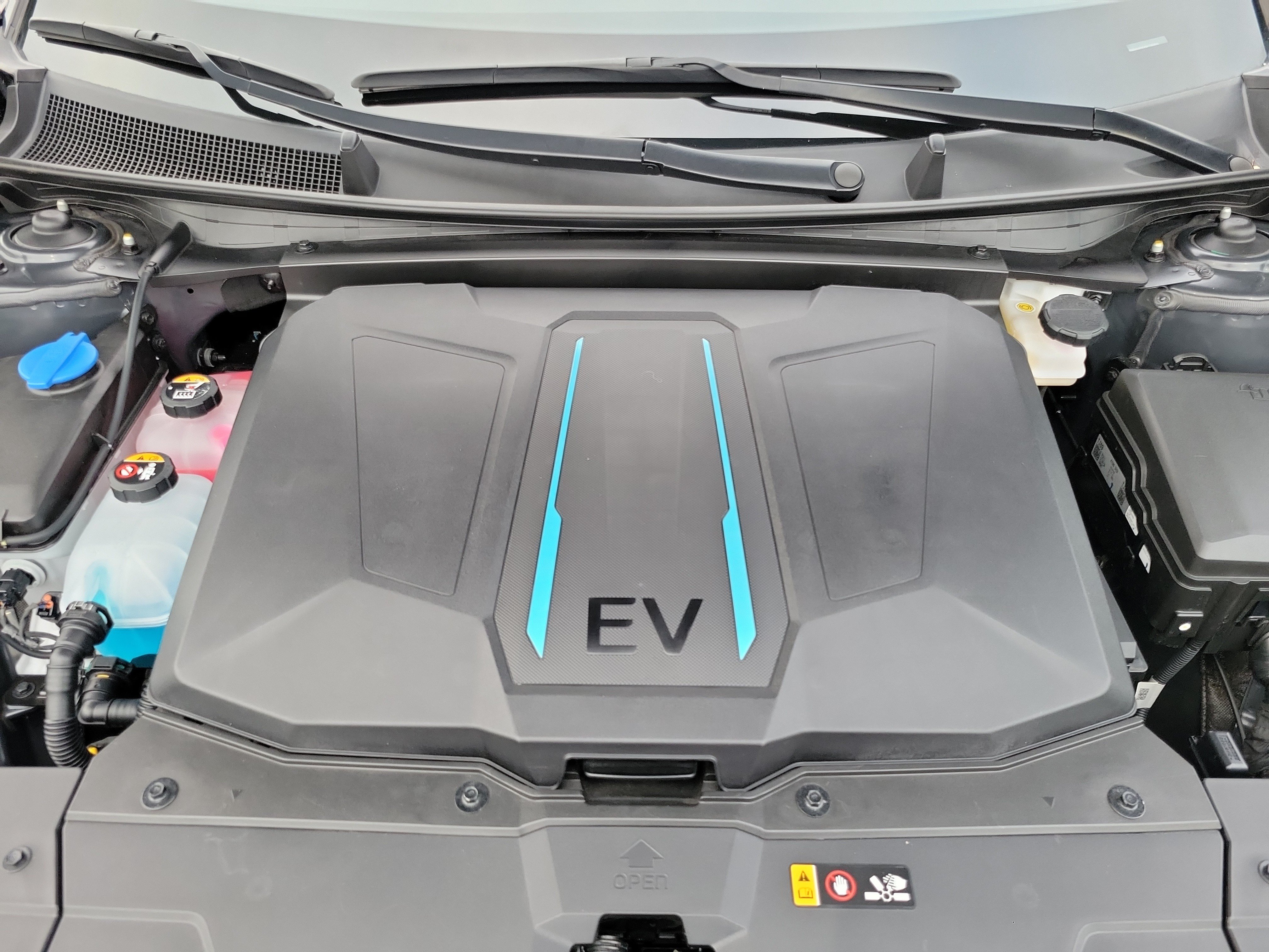 Certified 2024 Hyundai Ioniq 5 SEL RWD image 24
