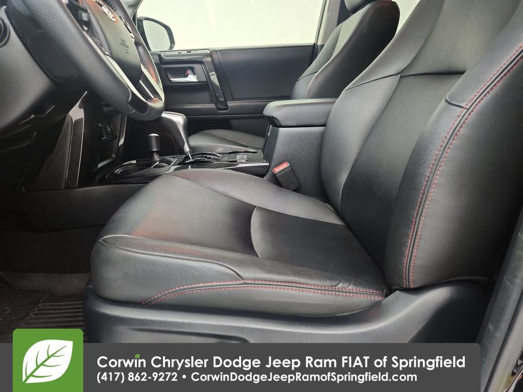 Used 2020 Toyota 4Runner TRD Off-Road Premium w/ Moonroof Package AWD/4WD image 20