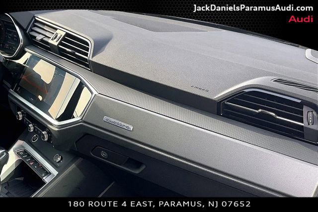 Used 2023 Audi Q3 2.0T Premium Plus w/ Premium Plus Package image 14