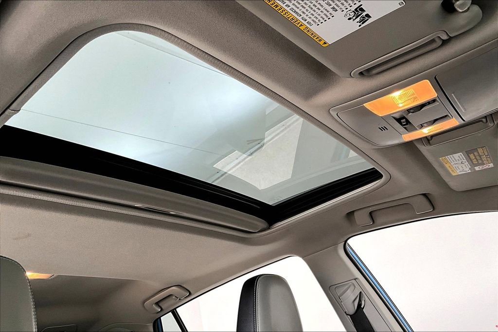 Used 2017 Toyota RAV4 Limited image 21