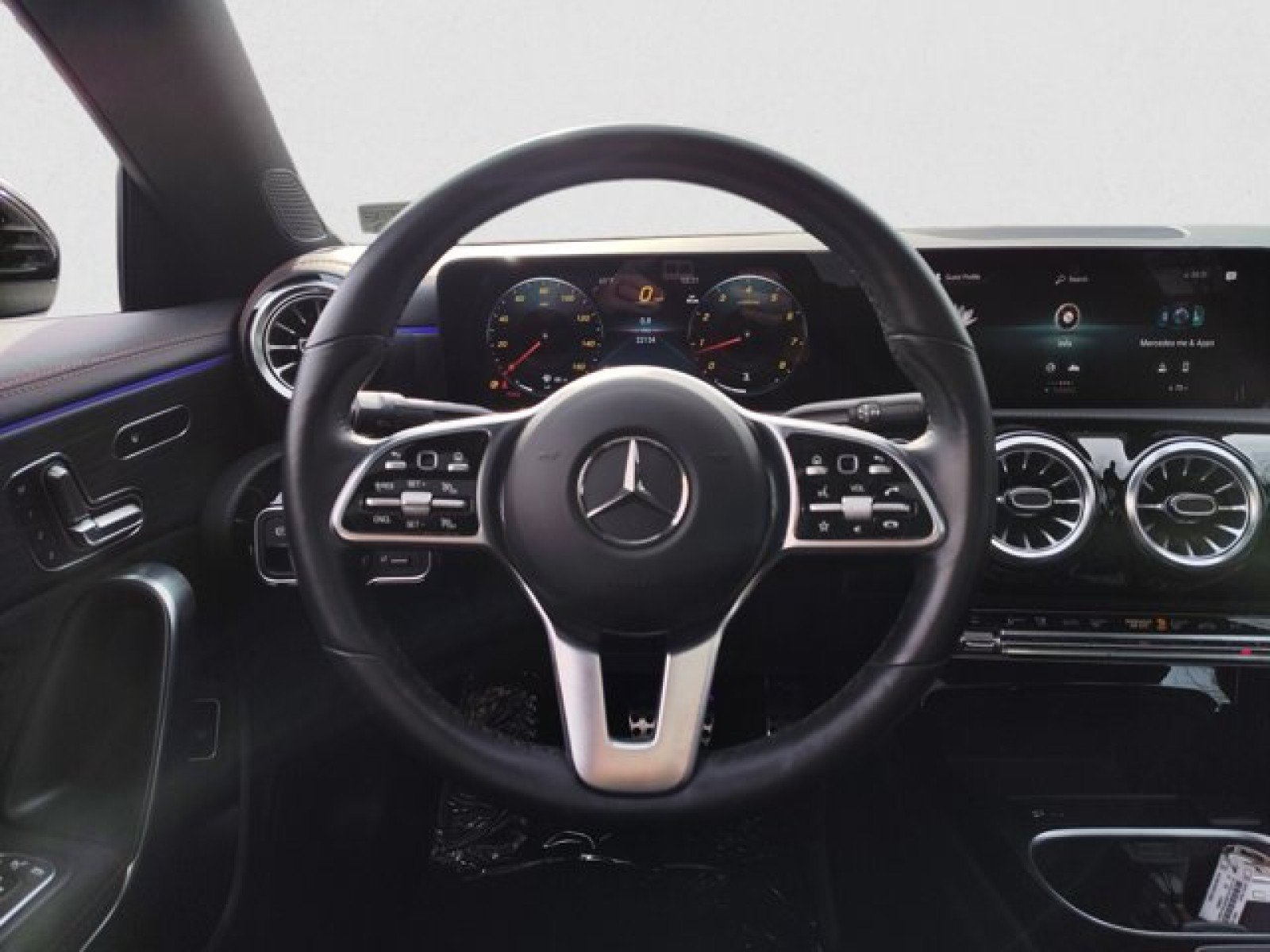 Used 2023 Mercedes-Benz CLA 250 4MATIC image 16