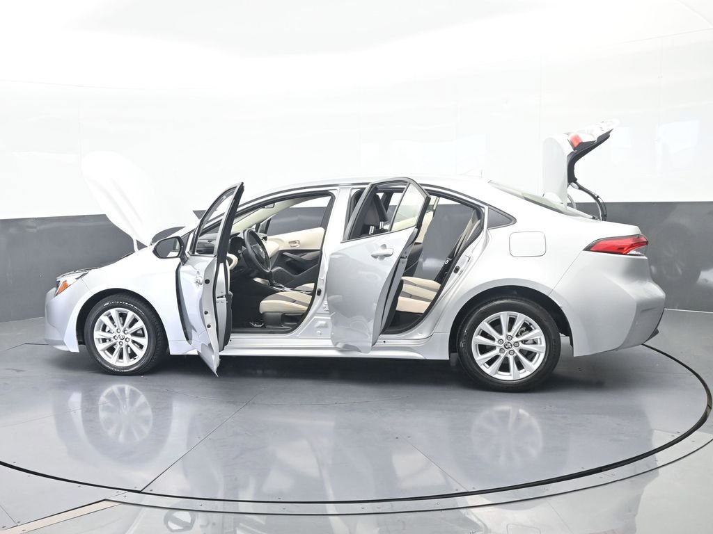 Used 2024 Toyota Corolla LE w/ LE Convenience Package image 62