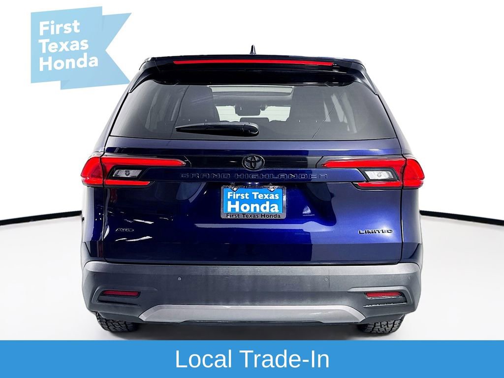 Used 2024 Toyota Grand Highlander Limited image 6