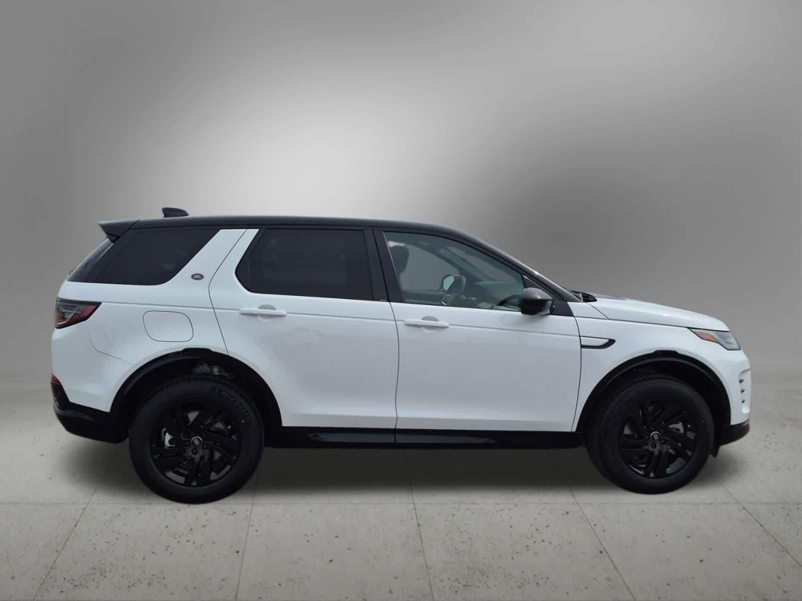 New 2026 Land Rover Discovery Sport Landmark AWD/4WD image 7