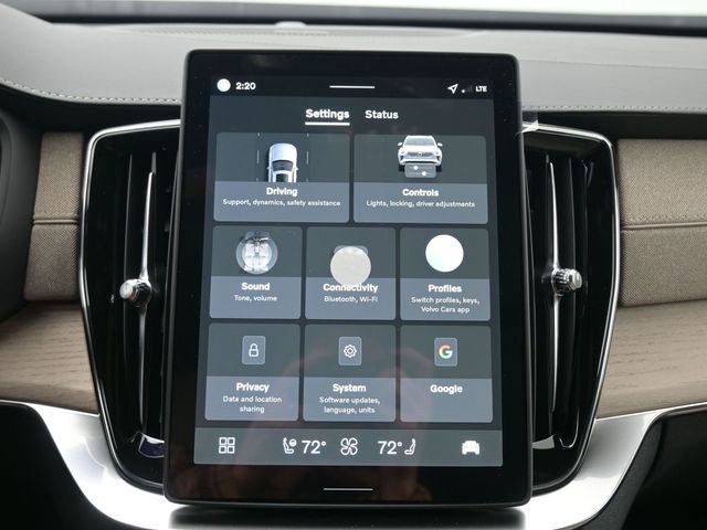 New 2026 Volvo XC90 B6 Plus w/ Protection Package Premier image 16