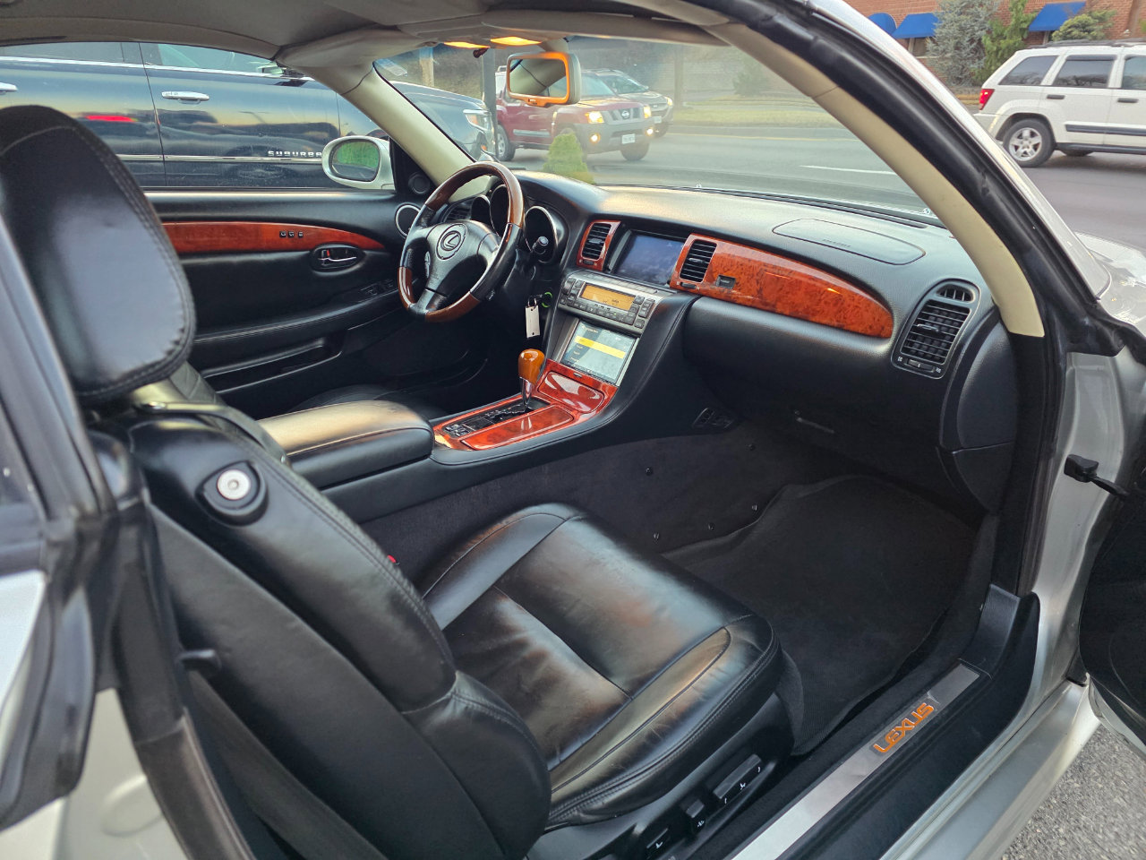 Used 2005 Lexus SC 430 Convertible w/ Preferred Accessory Pkg image 15