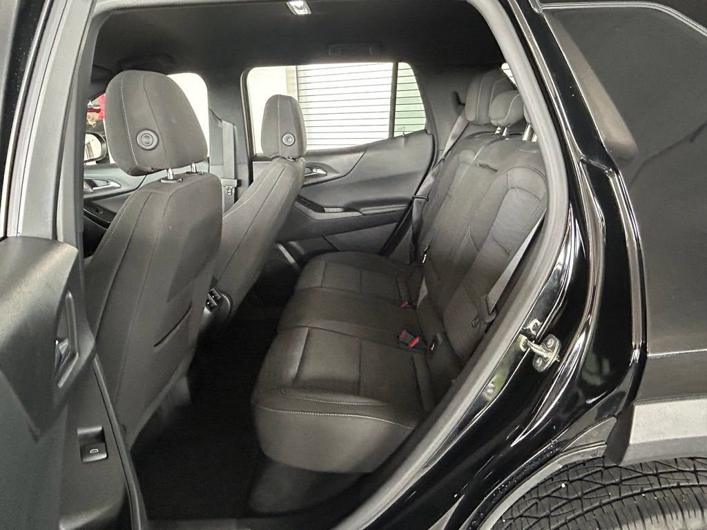Used 2025 Chevrolet Equinox LT FWD image 41