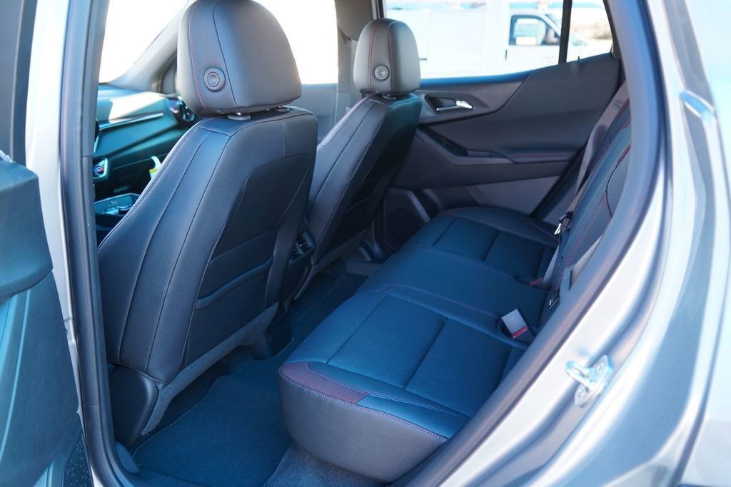 New 2026 Chevrolet Equinox RS w/ Convenience Package III FWD image 29