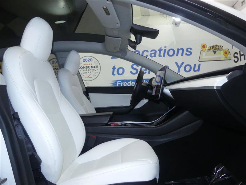 Used 2021 Tesla Model Y Long Range image 8