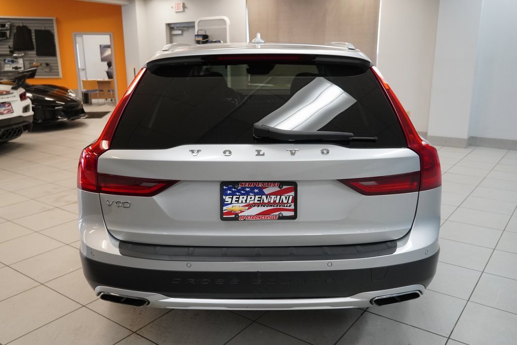 Used 2018 Volvo V90 T5 Cross Country w/ Convenience Package image 15