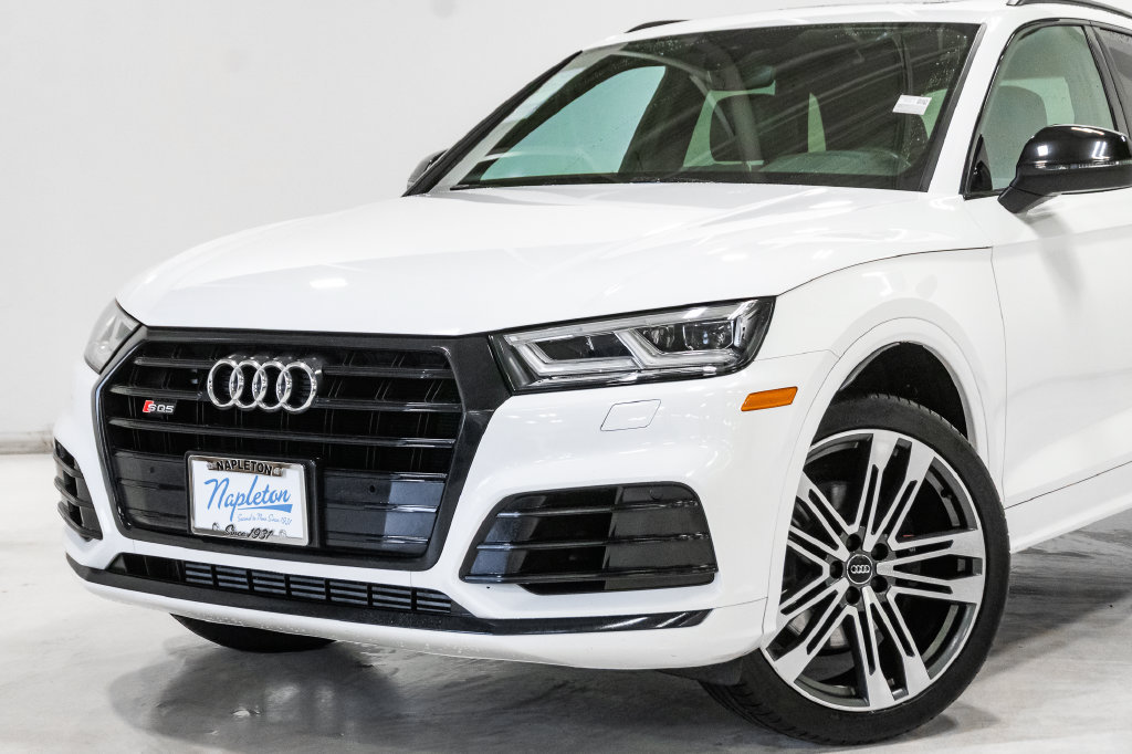 Used 2020 Audi SQ5 Premium Plus w/ Premium Plus Package AWD/4WD image 2