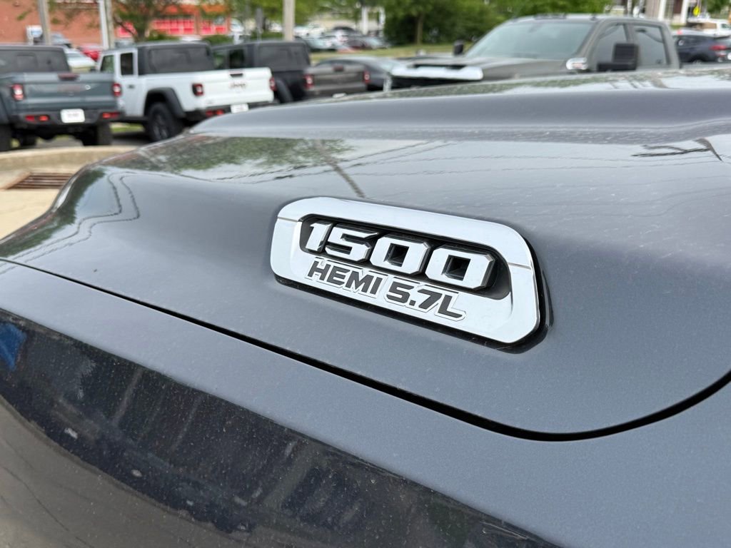 Used 2019 RAM 1500 Big Horn AWD/4WD image 11