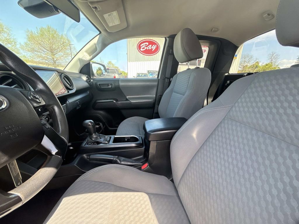 Used 2021 Toyota Tacoma SR image 10