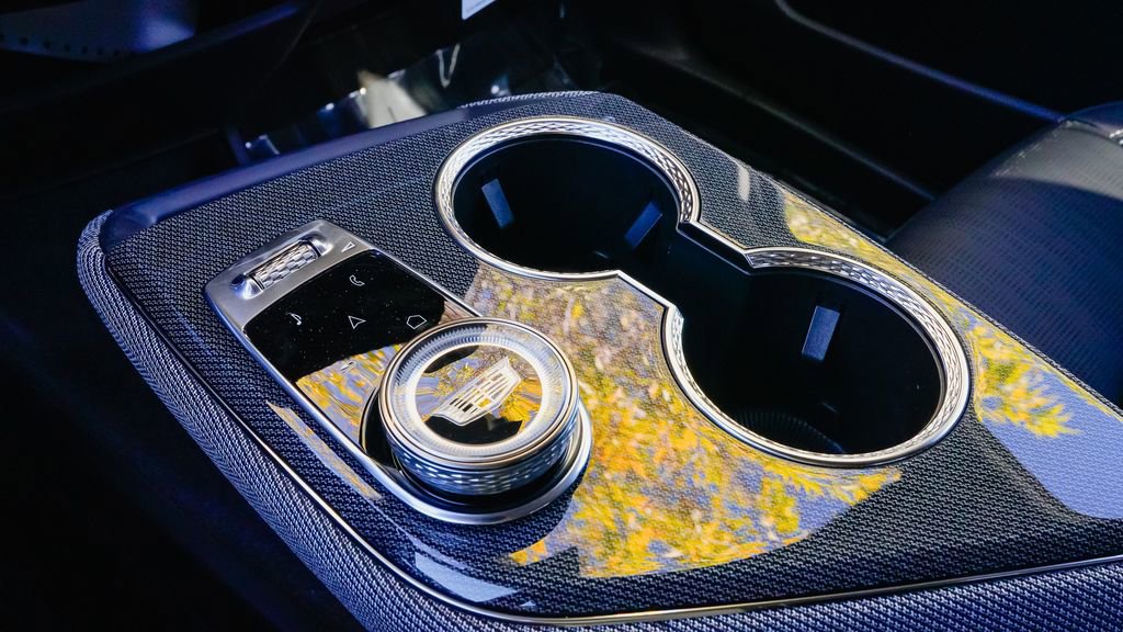 New 2026 Cadillac Optiq Sport 2 image 18