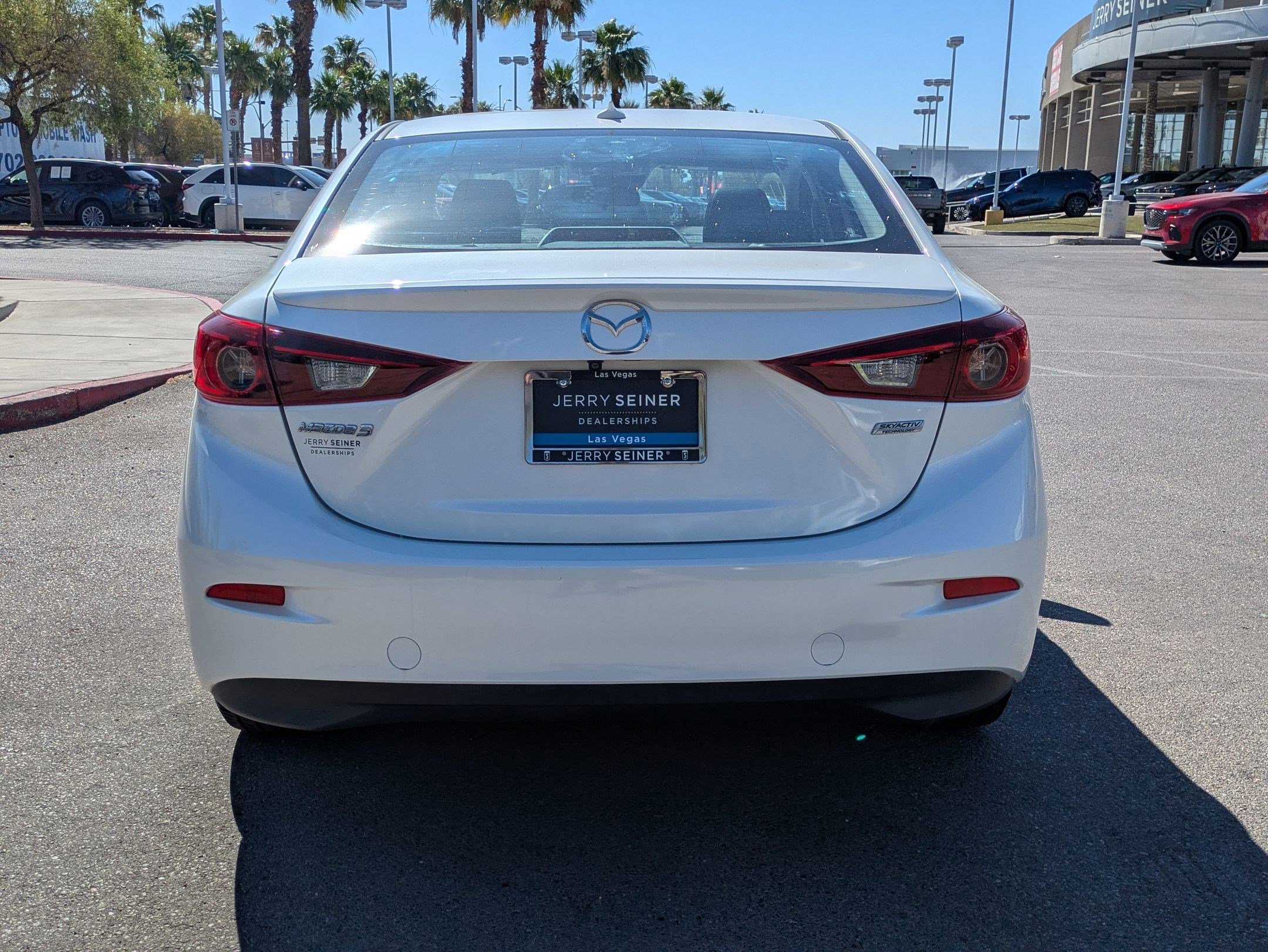Used 2017 MAZDA MAZDA3 Grand Touring FWD image 4