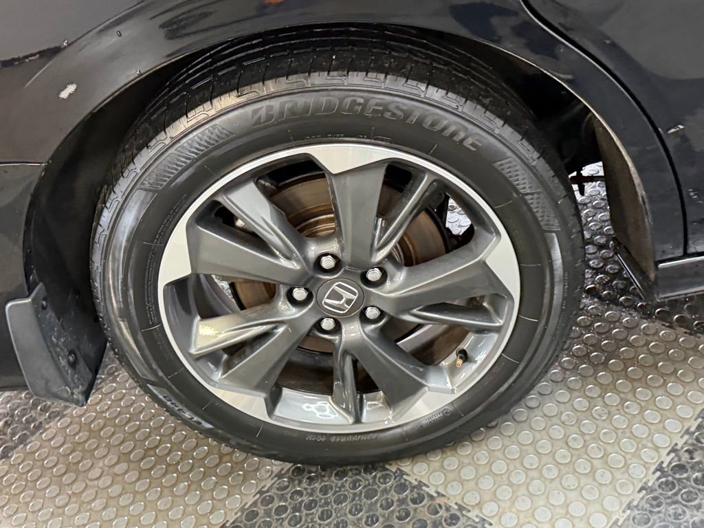 Used 2024 Honda Odyssey Elite image 11