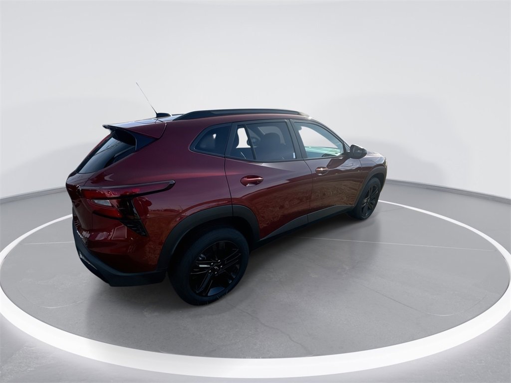 Used 2024 Chevrolet Trax ACTIV w/ Driver Confidence Package image 8