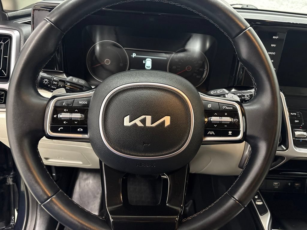 Used 2024 Kia Sorento EX AWD/4WD image 23