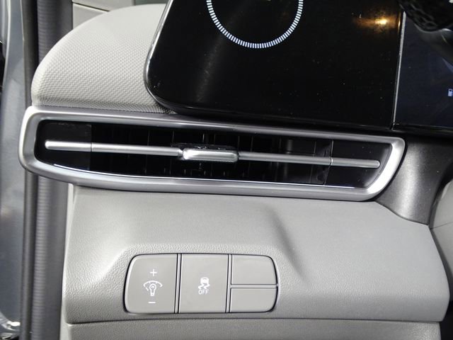 Used 2024 Hyundai Elantra SEL image 18