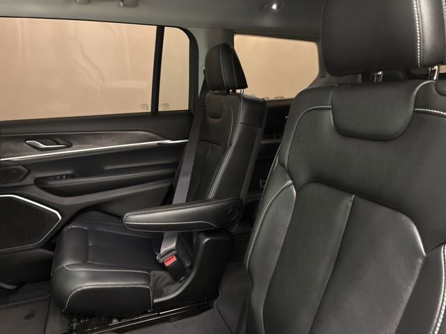 Used 2022 Jeep Grand Cherokee L Limited image 20