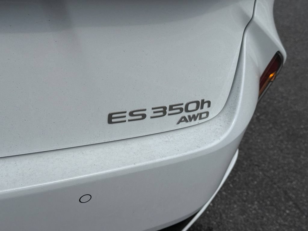 New 2026 Lexus ES 350h AWD image 28