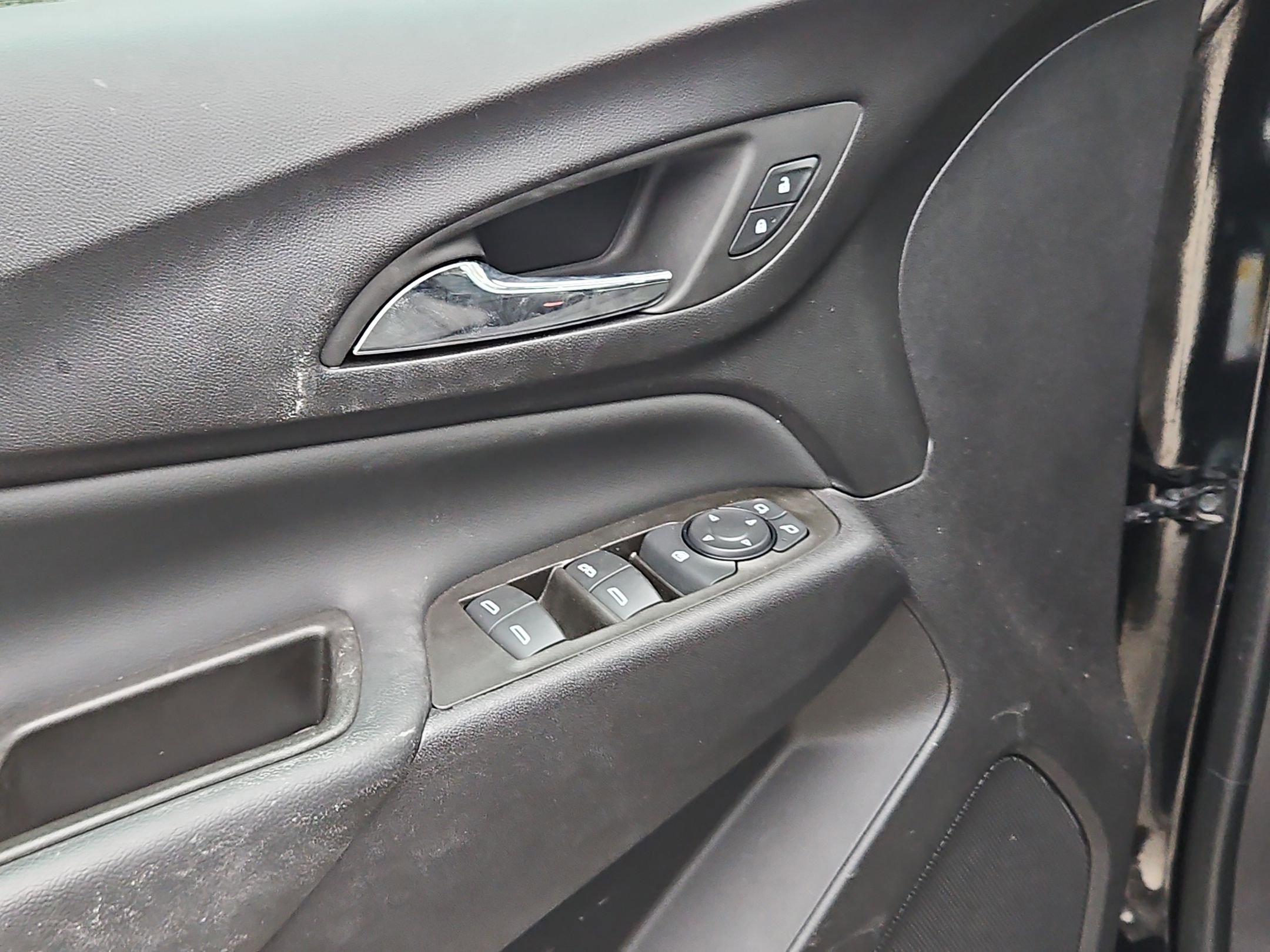 Certified 2024 Chevrolet Equinox LT image 12