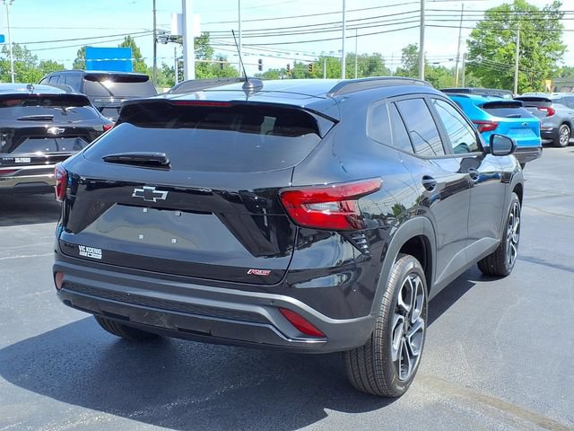 New 2026 Chevrolet Trax RS w/ Driver Confidence Package FWD image 3