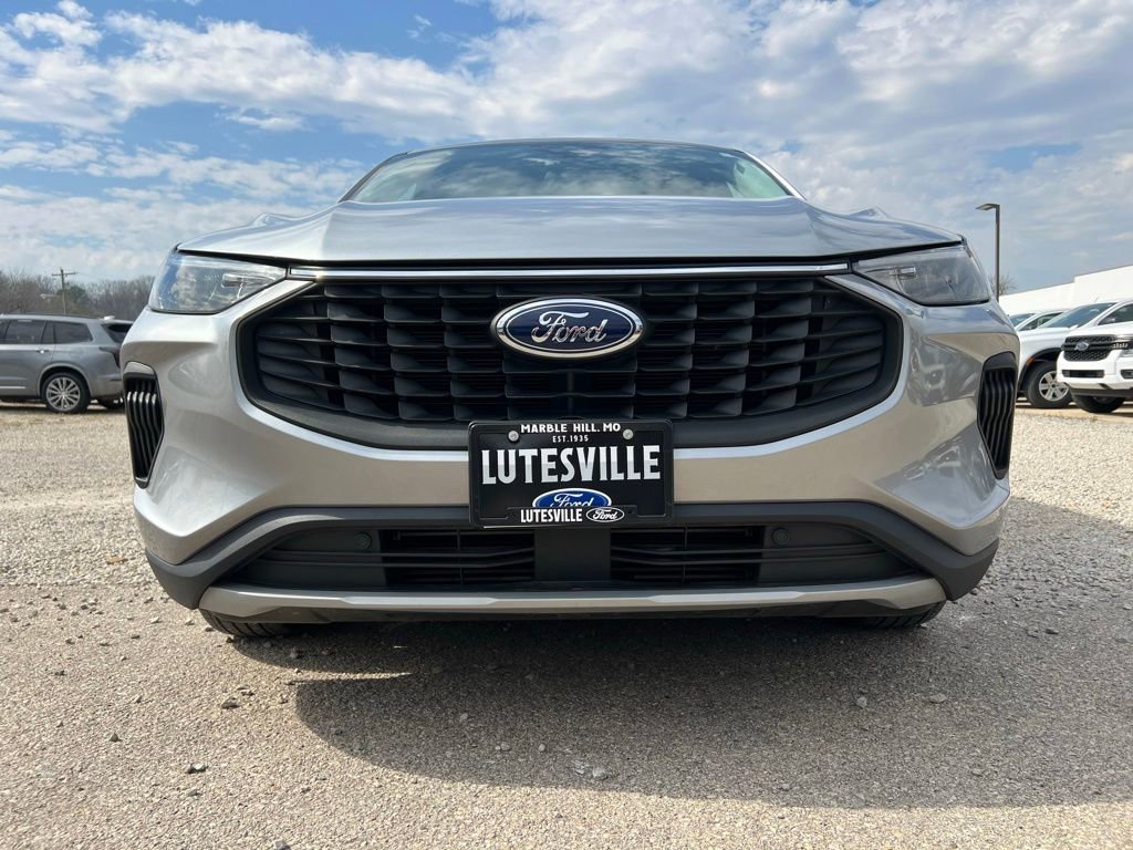 Used 2023 Ford Escape Active image 3