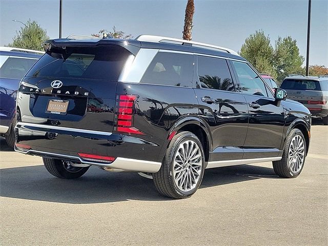 New 2026 Hyundai Palisade Calligraphy FWD image 2