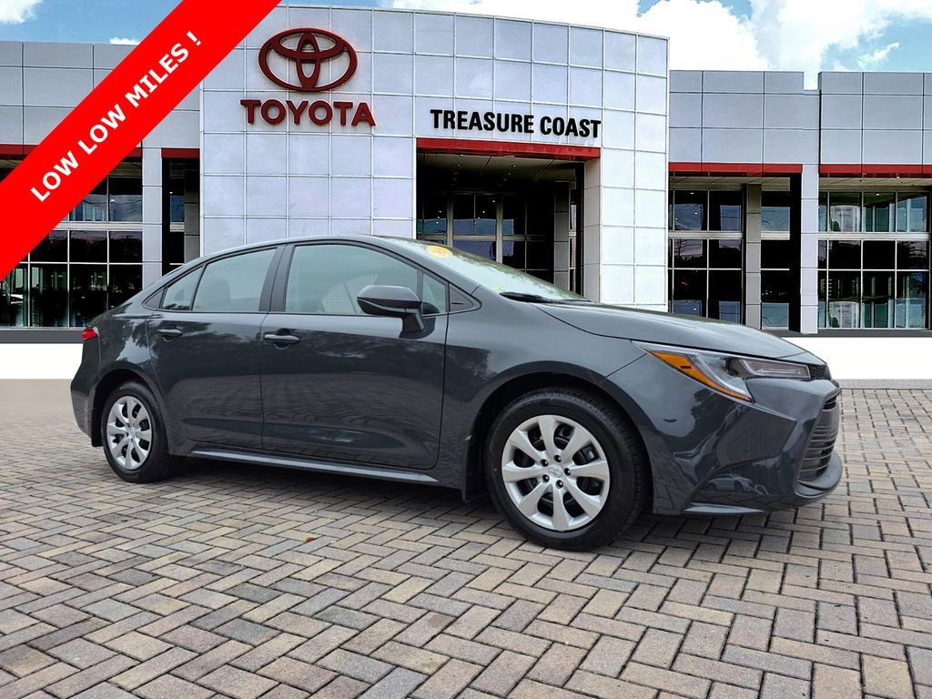 Used 2026 Toyota Corolla LE image 1