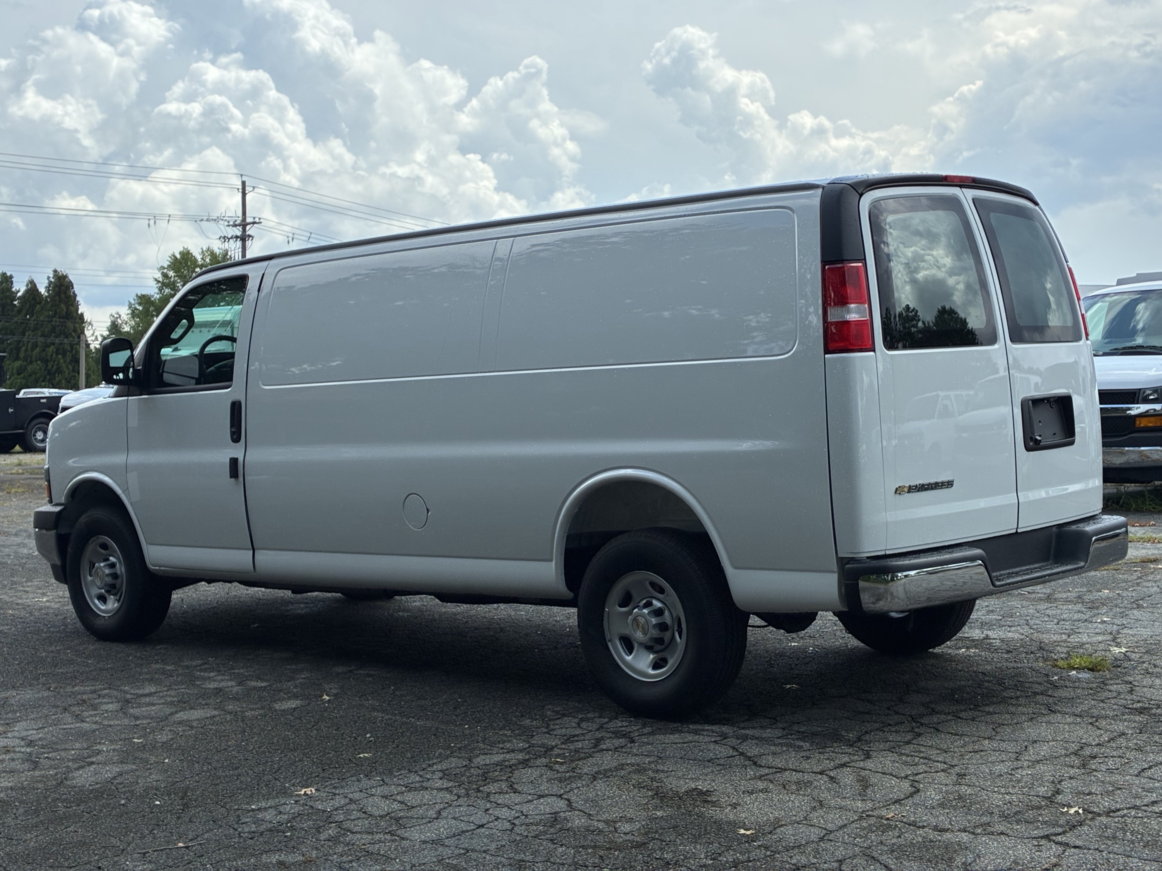 New 2026 Chevrolet Express 3500 Extended w/ Driver Convenience Package RWD image 9