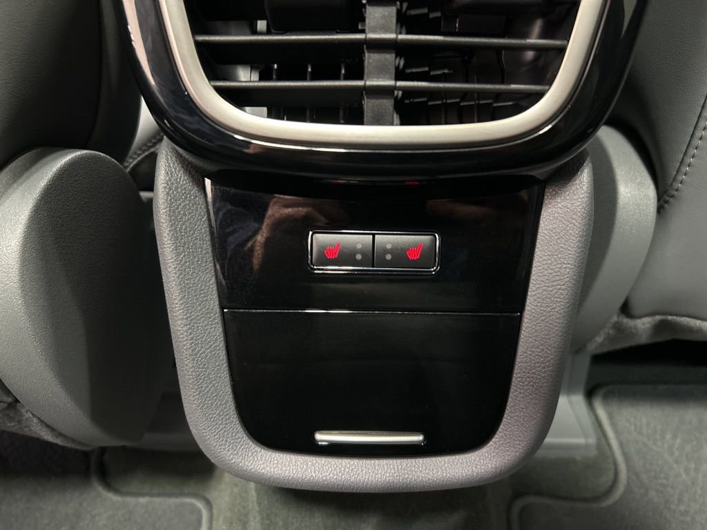 Certified 2022 Lincoln Nautilus Reserve image 27